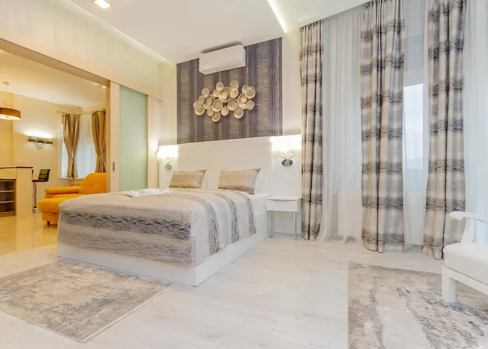 Luxury With Balcony And Sauna Apartamento
