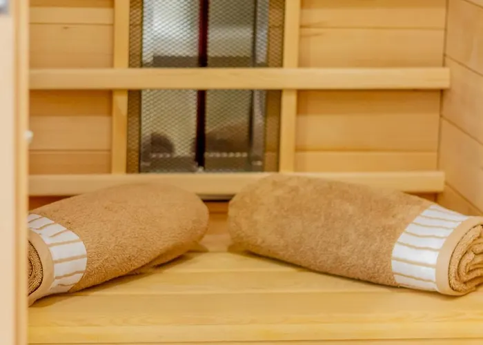 Luxury With Balcony And Sauna Apartamento