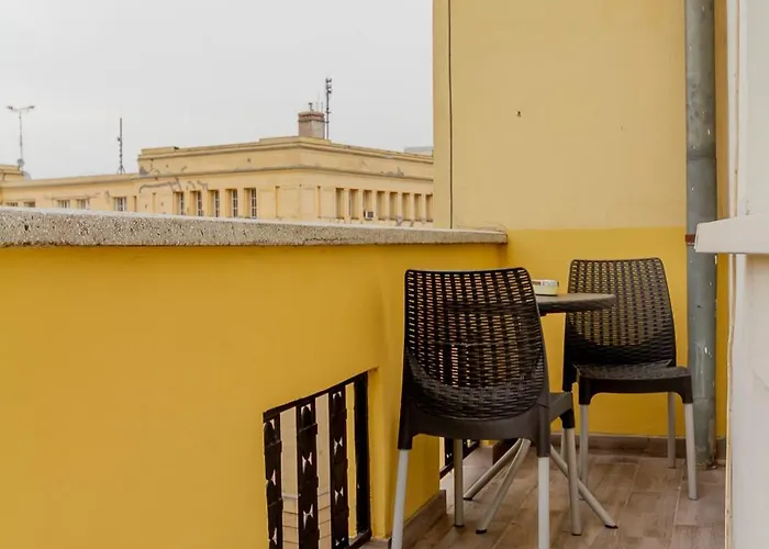 Luxury With Balcony And Sauna Apartamento *