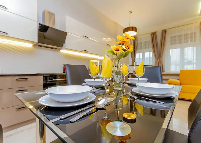 Luxury With Balcony And Sauna Apartamento Budapest