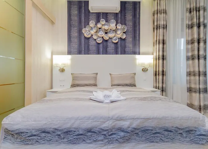 Luxury With Balcony And Sauna Apartamento