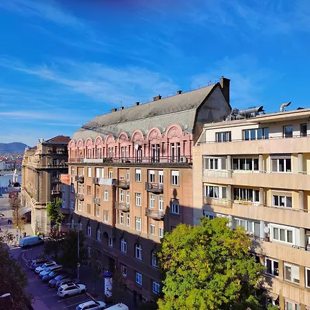 Luxury With Balcony And Sauna Appartement