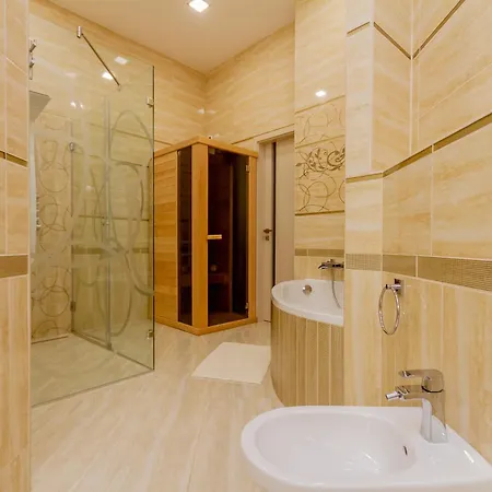 Apartment Luxury With Balcony And Sauna *