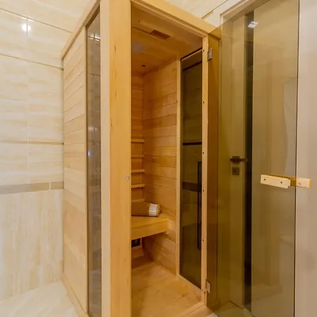 Apartman Luxury With Balcony And Sauna