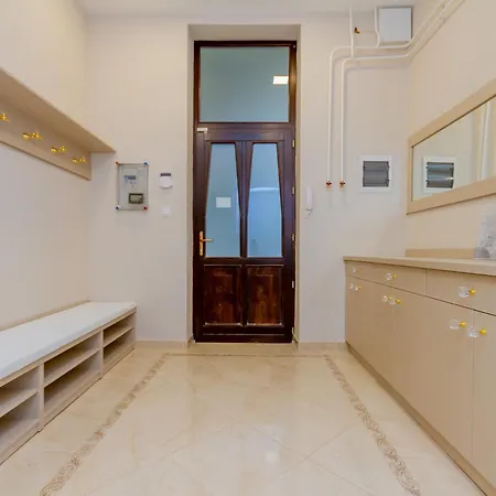 Apartman Luxury With Balcony And Sauna *