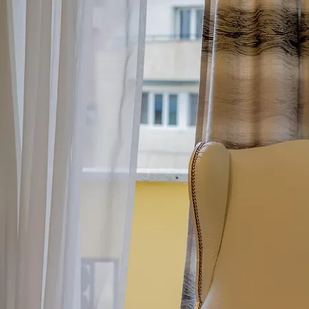 Apartment Luxury With Balcony And Sauna Budapest