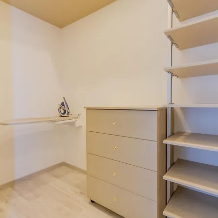 Apartment Luxury With Balcony And Sauna