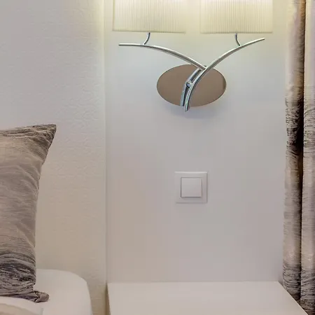 Luxury With Balcony And Sauna Apartment Budapest
